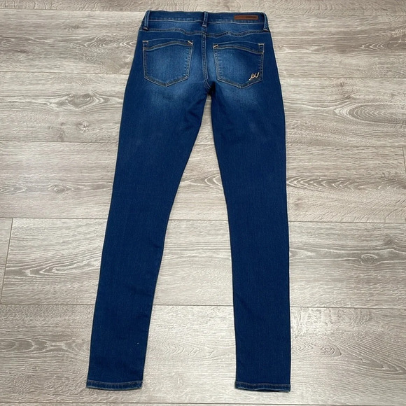 Express Jeans Mid Rise Supersoft Legging 2 - Picture 15 of 15